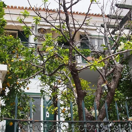 Apartment Maison Karamelaki